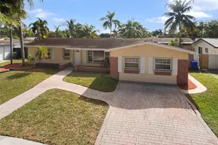 10430 NW 19th St, Pembroke Pines, FL 33026 - Photo 1