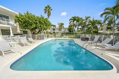 3215 SE 10th Street #102, Pompano Beach, FL 33062 - Photo 1