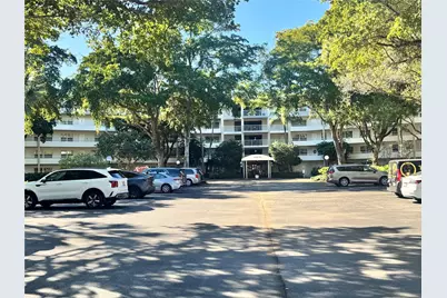 3980 Oaks Clubhouse Drive #405, Pompano Beach, FL 33069 - Photo 1