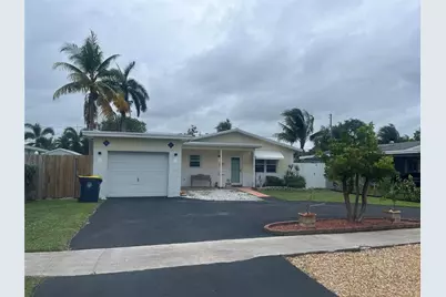 837 NW 9th Avenue, Dania Beach, FL 33004 - Photo 1