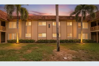 2424 NW 39th Way #202, Lauderdale Lakes, FL 33311 - Photo 1
