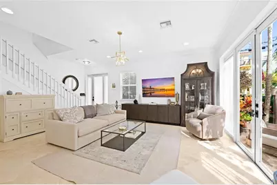 920 SW 8th Street, Fort Lauderdale, FL 33315 - Photo 1