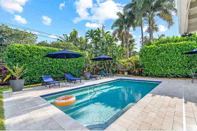 1915 NE 18th Street, Fort Lauderdale, FL 33305 - Photo 1