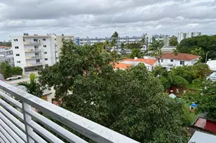 7800 Carlyle Ave, Miami Beach, FL 33141 - Photo 1
