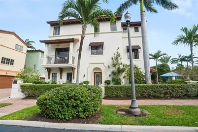 72 NW Chaucer Lane, Boca Raton, FL 33432 - Photo 1