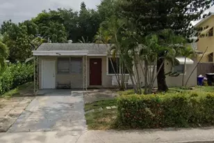 1120 S D St, Lake Worth, FL 33460 - Photo 1