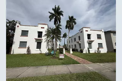 817 Tyler Street #10, Hollywood, FL 33019 - Photo 1