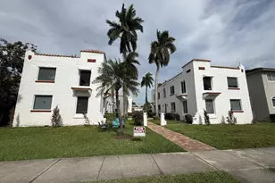 817 Tyler St, Hollywood, FL 33019 - Photo 1