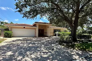 2001 NE 27th Ct, Lighthouse Point, FL 33064 - Photo 1