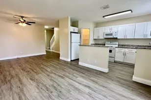 6910 NW 70th Ave, Tamarac, FL 33321 - Photo 1