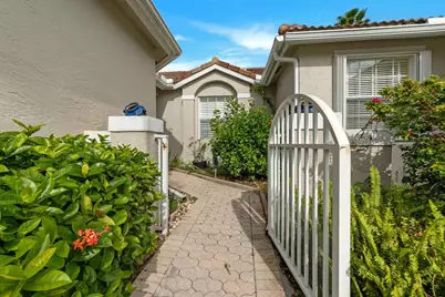 7501 S Aragon Boulevard #5, Sunrise, FL 33313 - Photo 1