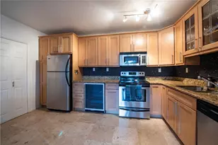 530 NE 15th Ct, Fort Lauderdale, FL 33304 - Photo 1