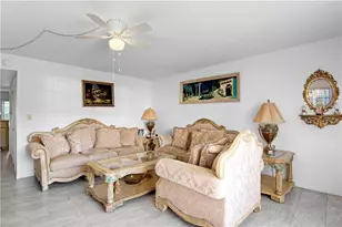 11 S Vista Palm Ln, Vero Beach, FL 32962 - Photo 1