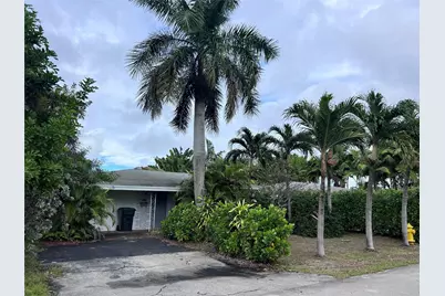 111 NE 47th Street, Oakland Park, FL 33334 - Photo 1