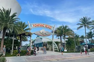 2255 NE 9th St, Pompano Beach, FL 33062 - Photo 1