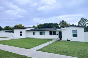 16125 SW 98th Ct, Miami, FL 33157 - Photo 1