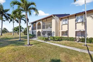 427 Pine Glen Ln, Greenacres, FL 33463 - Photo 1