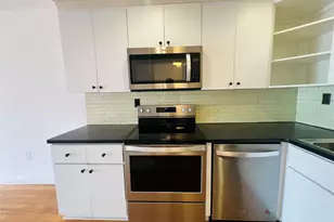 600 NE 25th St, Miami, FL 33137 - Photo 1