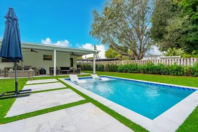 463 Newcastle Street, Boca Raton, FL 33487 - Photo 1