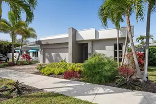 1113 NE 11th Ave, Fort Lauderdale, FL 33304 - Photo 1