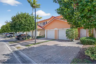 8204 Santa Monica Avenue #8204, Tamarac, FL 33321 - Photo 1