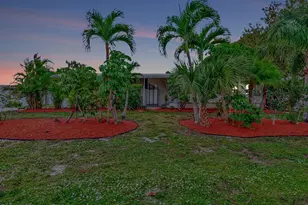 7184 SE Redbird Cir, Hobe Sound, FL 33455 - Photo 1