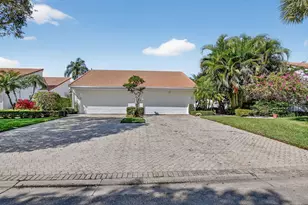 19480 Sawgrass Dr, Boca Raton, FL 33434 - Photo 1