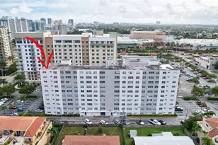 2555 NE 11th St, Fort Lauderdale, FL 33304 - Photo 28