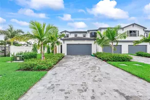 4973 Oakmont Dr, Dania Beach, FL 33312 - Photo 1