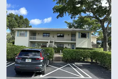 5 Westgate Lane #D, Boynton Beach, FL 33436 - Photo 1