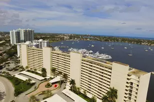 132 Lakeshore Dr, North Palm Beach, FL 33408 - Photo 1