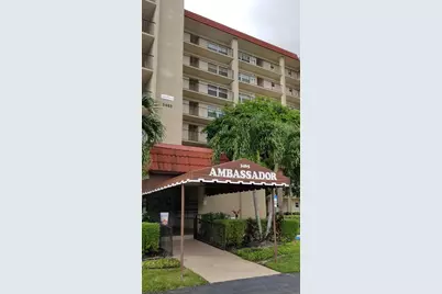 3465 Via Poinciana #806, Lake Worth, FL 33467 - Photo 1