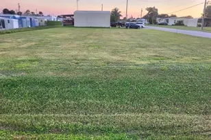 1021 Jerdik Dr NW, Moore Haven, FL 33471 - Photo 1