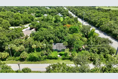 8810 Emerson Avenue, Fort Pierce, FL 34951 - Photo 1