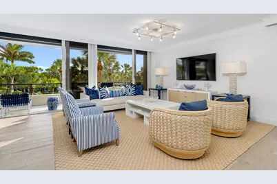 120 Sunset Avenue W #3a, Palm Beach, FL 33480 - Photo 1