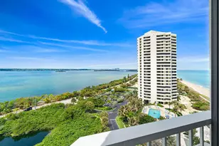 5070 N Ocean Dr, Singer Island, FL 33404 - Photo 1
