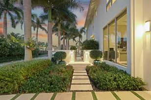 920 NE 5th St, Delray Beach, FL 33483 - Photo 1