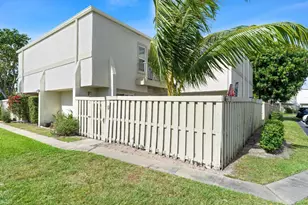 12128 Regal Ct E, Wellington, FL 33414 - Photo 1