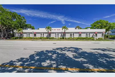 800 20th Place #2, Vero Beach, FL  - Photo 1