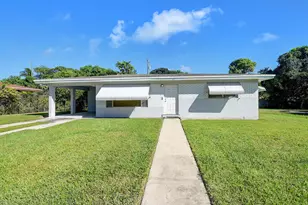 811 SE 3rd Ave, Delray Beach, FL 33483 - Photo 1
