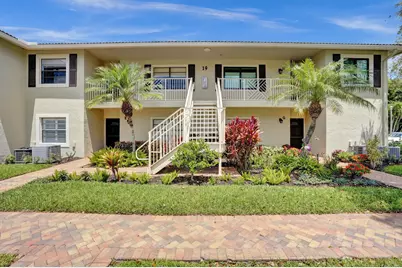 19 Stratford Drive #F, Boynton Beach, FL 33436 - Photo 1