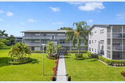 227 Suffolk #F, Boca Raton, FL 33434 - Photo 1