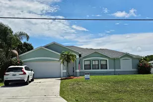 389 SE Whitmore Dr, Port Saint Lucie, FL 34984 - Photo 1