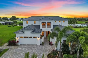 20049 SE Bridgewater Dr, Jupiter, FL 33458 - Photo 1