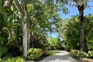 216 SE Atlantic Dr, Lantana, FL 33462 - Photo 1