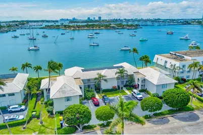 1071 Sugar Sands Boulevard #8, Singer Island, FL 33404 - Photo 1