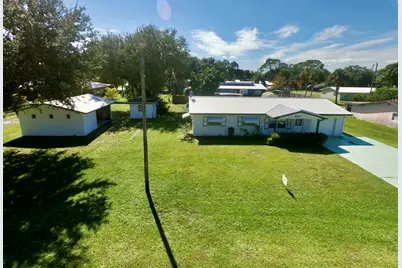 810 SE 13th Street, Okeechobee, FL 34974 - Photo 1
