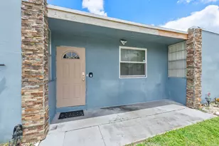 439 Cheyenne Dr, Lake Worth, FL 33462 - Photo 1