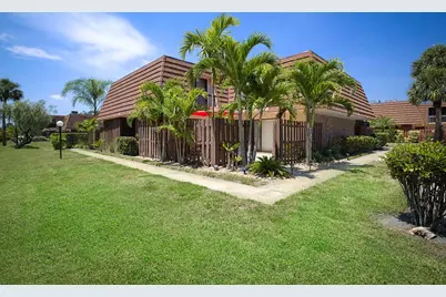 825 Center Street #11c, Jupiter, FL 33458 - Photo 1