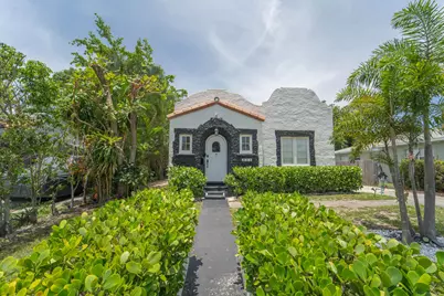 933 38th Street, West Palm Beach, FL 33407 - Photo 1